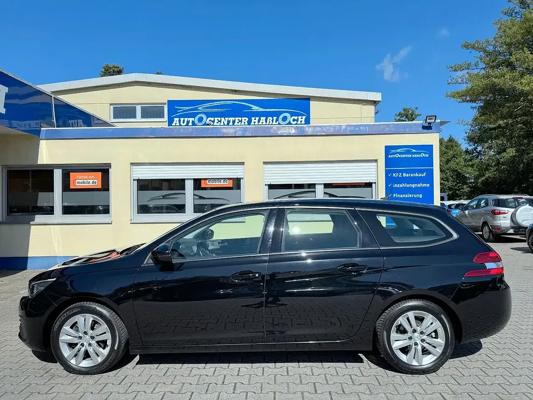 Peugeot 308 - Thumbnail 4