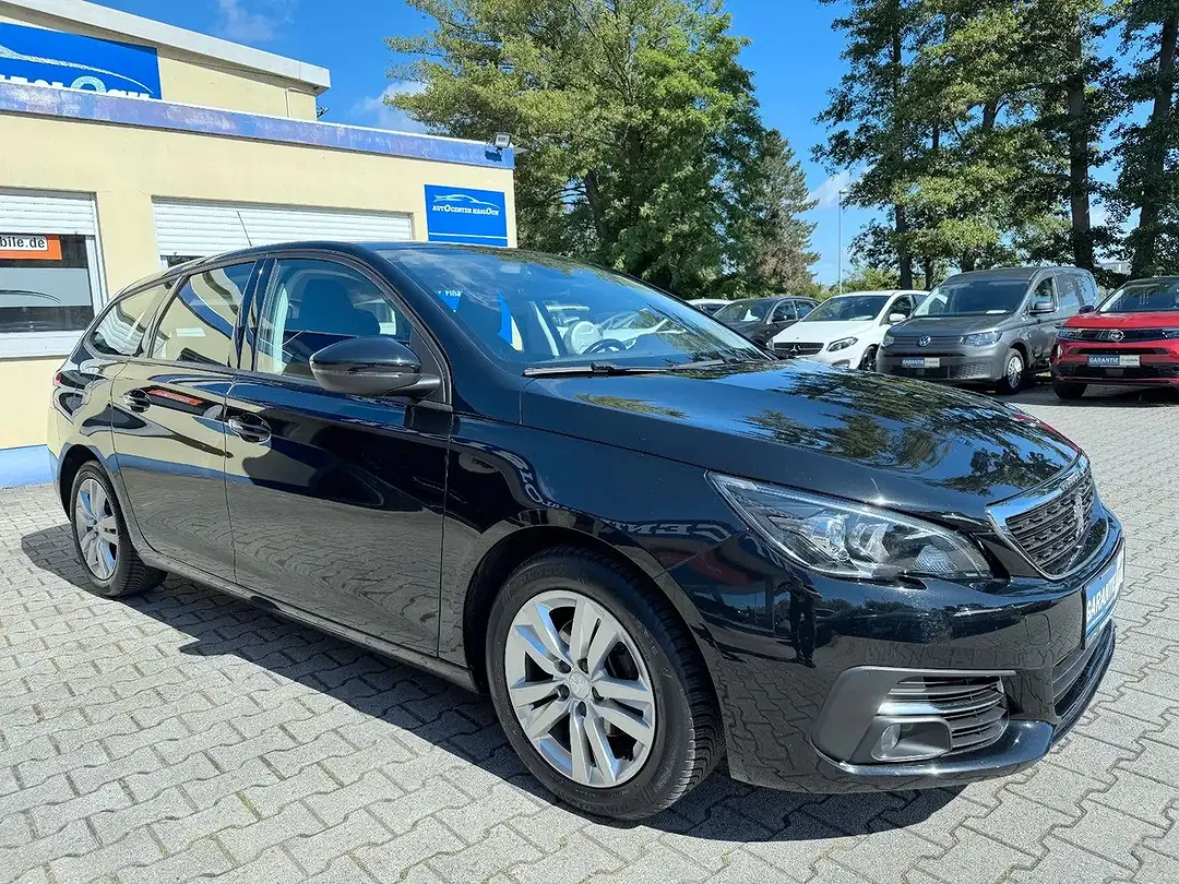 Peugeot 308 - Thumbnail 5