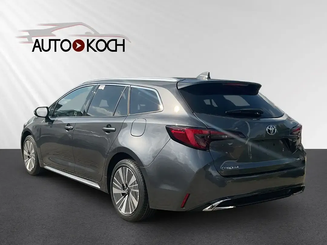 Toyota Corolla - Thumbnail 4