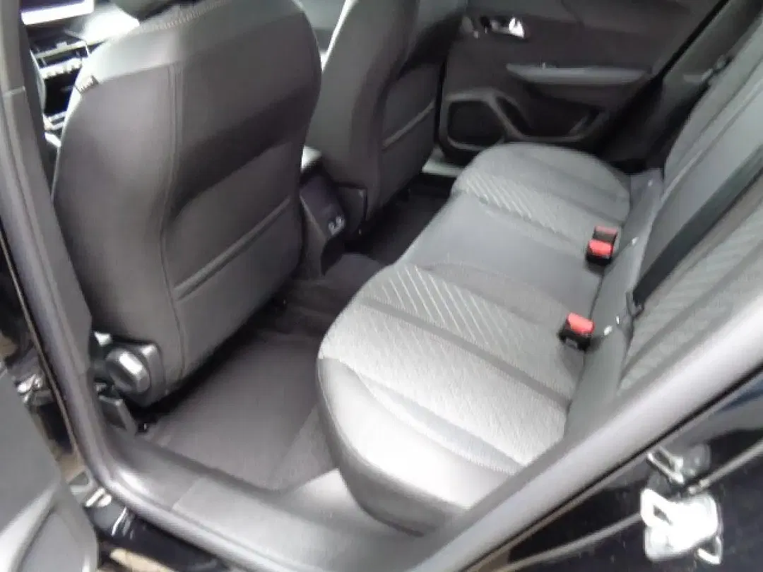 Peugeot 2008 - Thumbnail 10