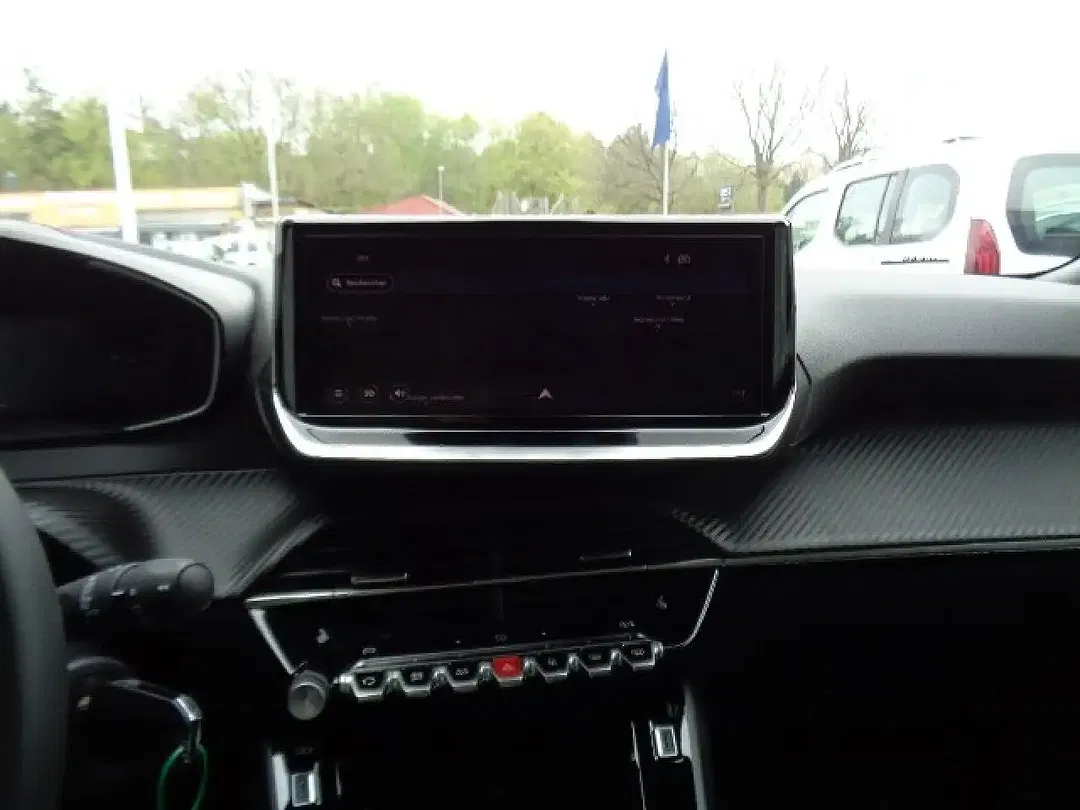 Peugeot 2008 - Thumbnail 13
