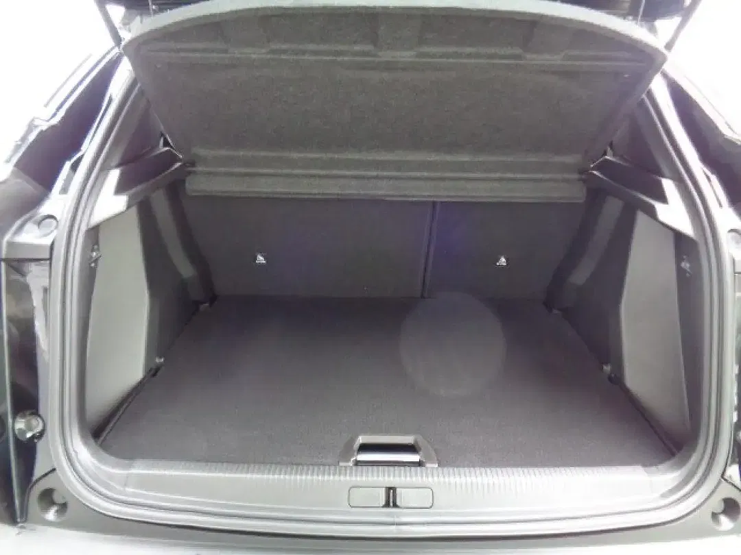 Peugeot 2008 - Thumbnail 6