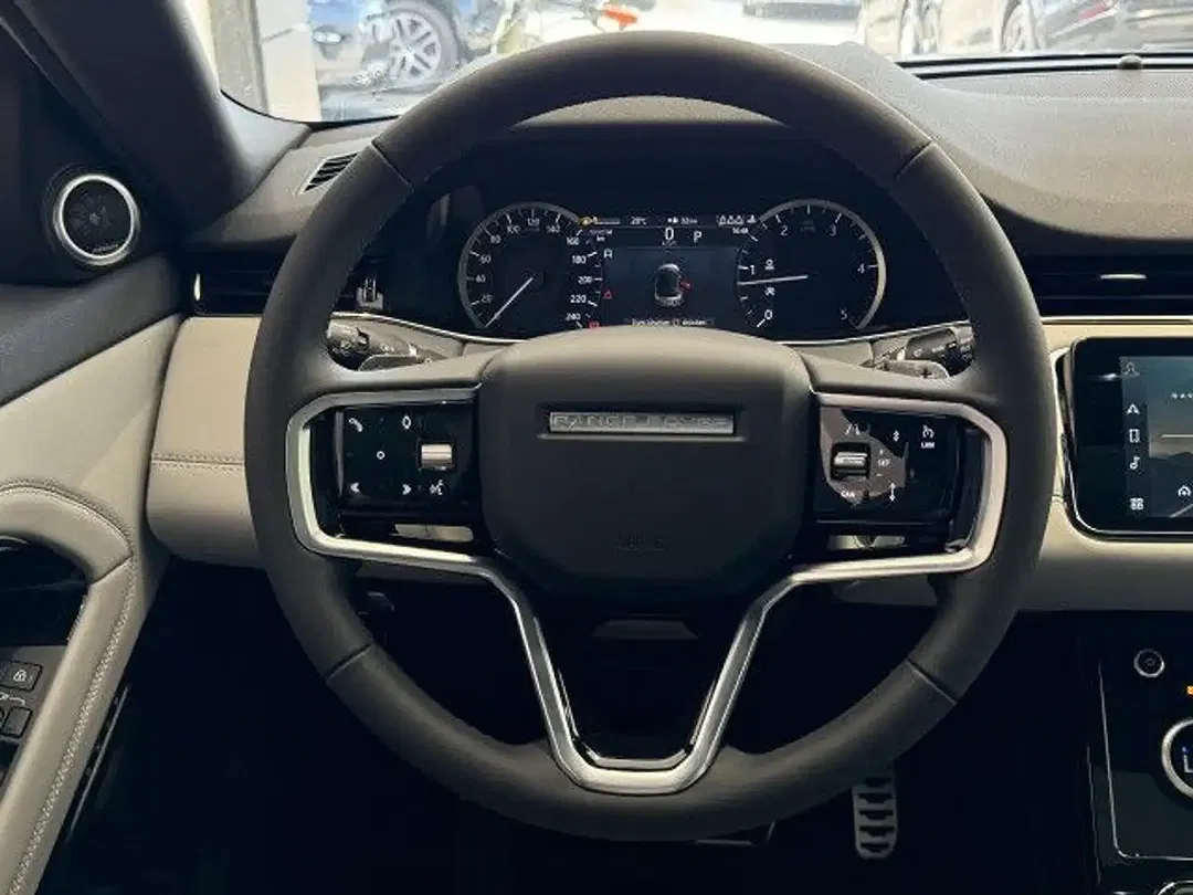 Land Rover Range Rover Evoque - Thumbnail 9