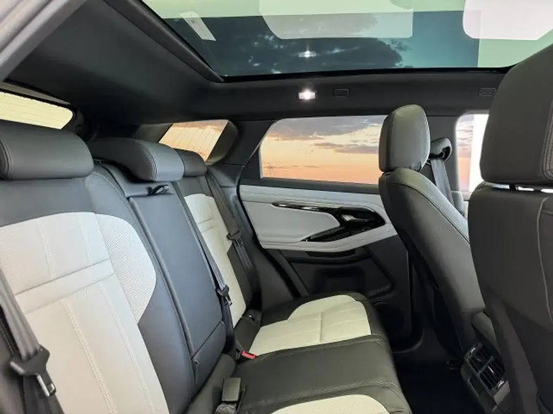 Land Rover Range Rover Evoque - Thumbnail 5