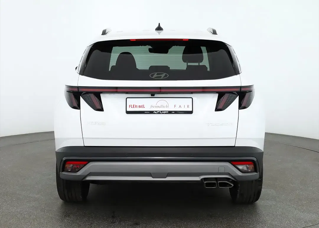 Hyundai TUCSON - Thumbnail 3