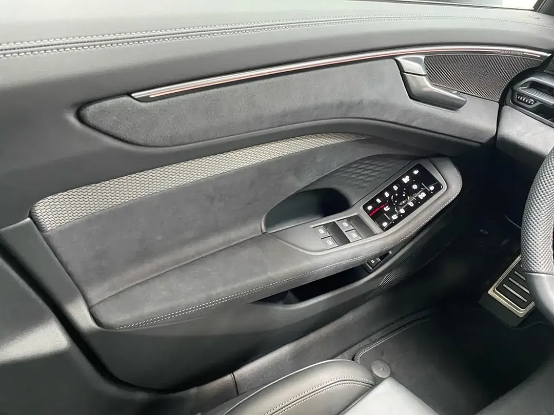 Audi A6 - Thumbnail 12