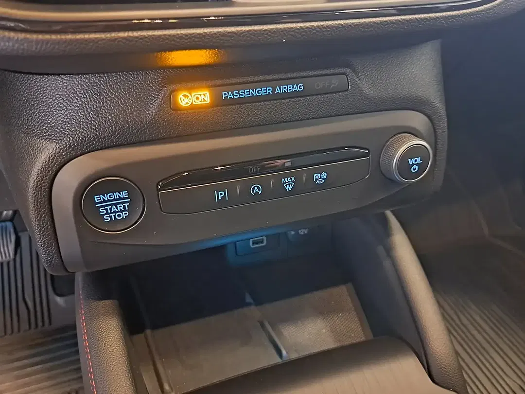 Ford Focus - Thumbnail 15
