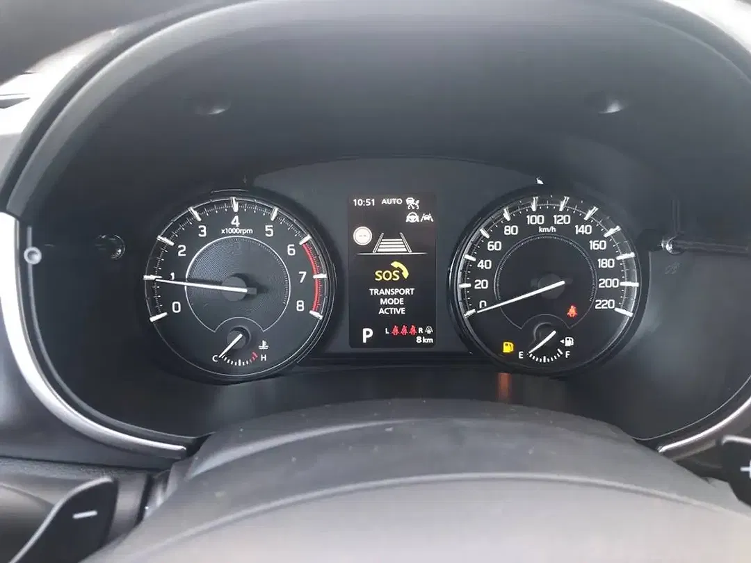 Suzuki Vitara - Thumbnail 11