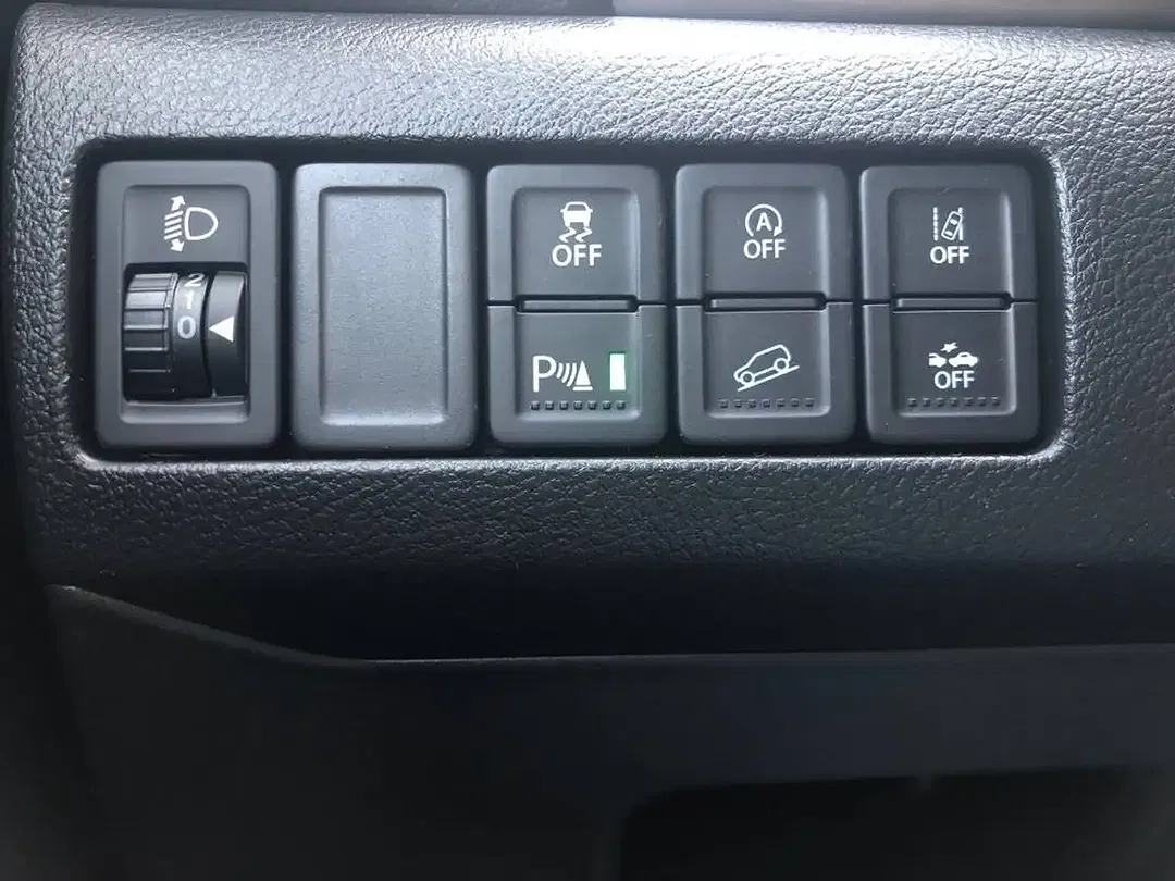 Suzuki Vitara - Thumbnail 13