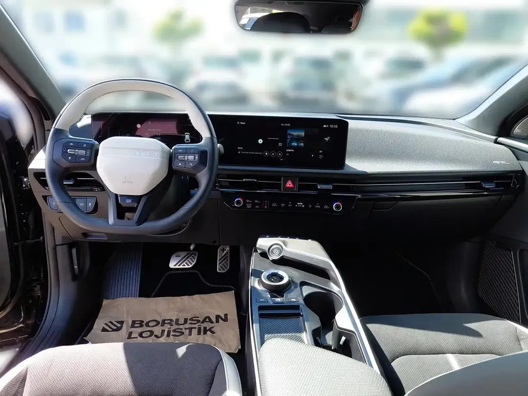 Kia EV6 - Thumbnail 10