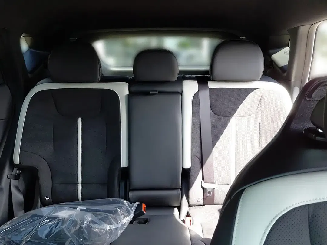 Kia EV6 - Thumbnail 11