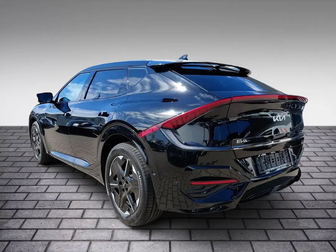 Kia EV6 - Thumbnail 4