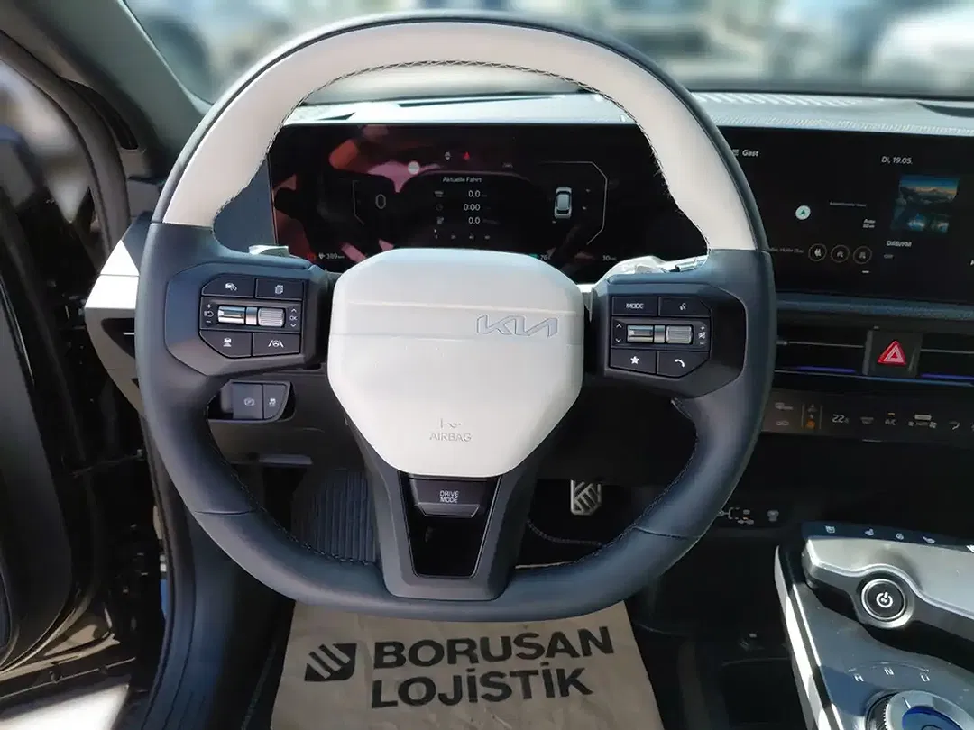 Kia EV6 - Thumbnail 9