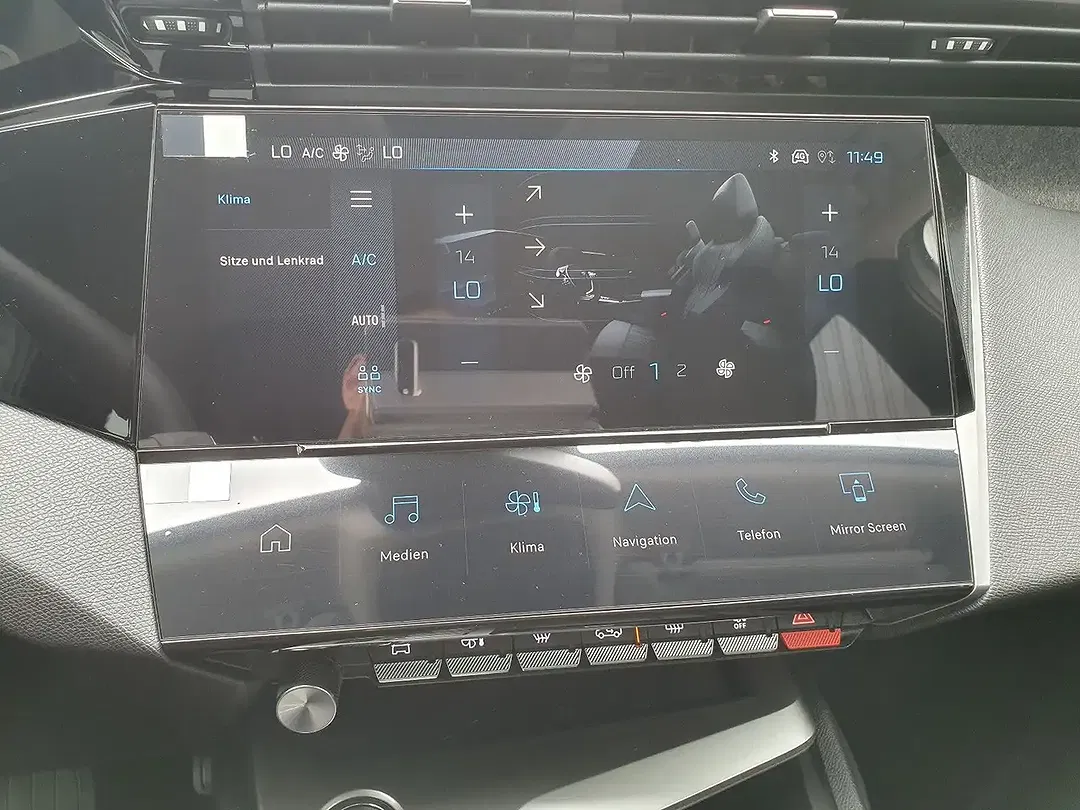 Peugeot 308 - Thumbnail 12