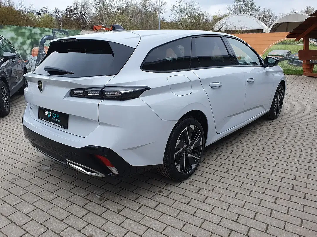 Peugeot 308 - Thumbnail 5