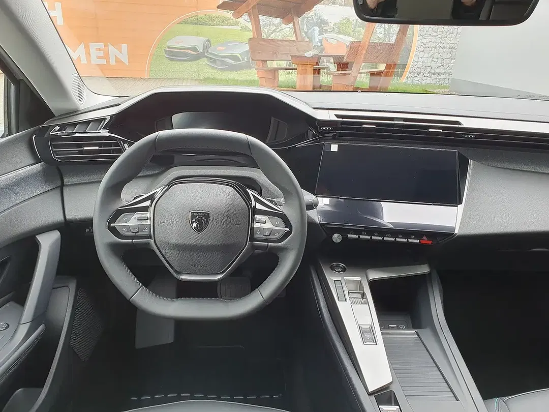 Peugeot 308 - Thumbnail 9