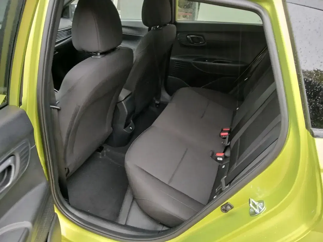 Hyundai i20 - Thumbnail 10