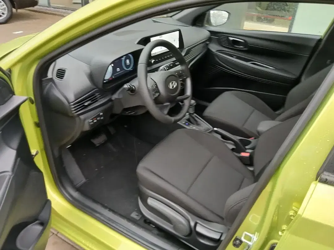 Hyundai i20 - Thumbnail 11