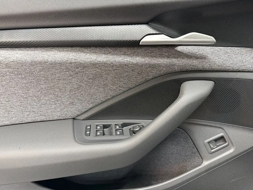 Skoda Superb - Thumbnail 10