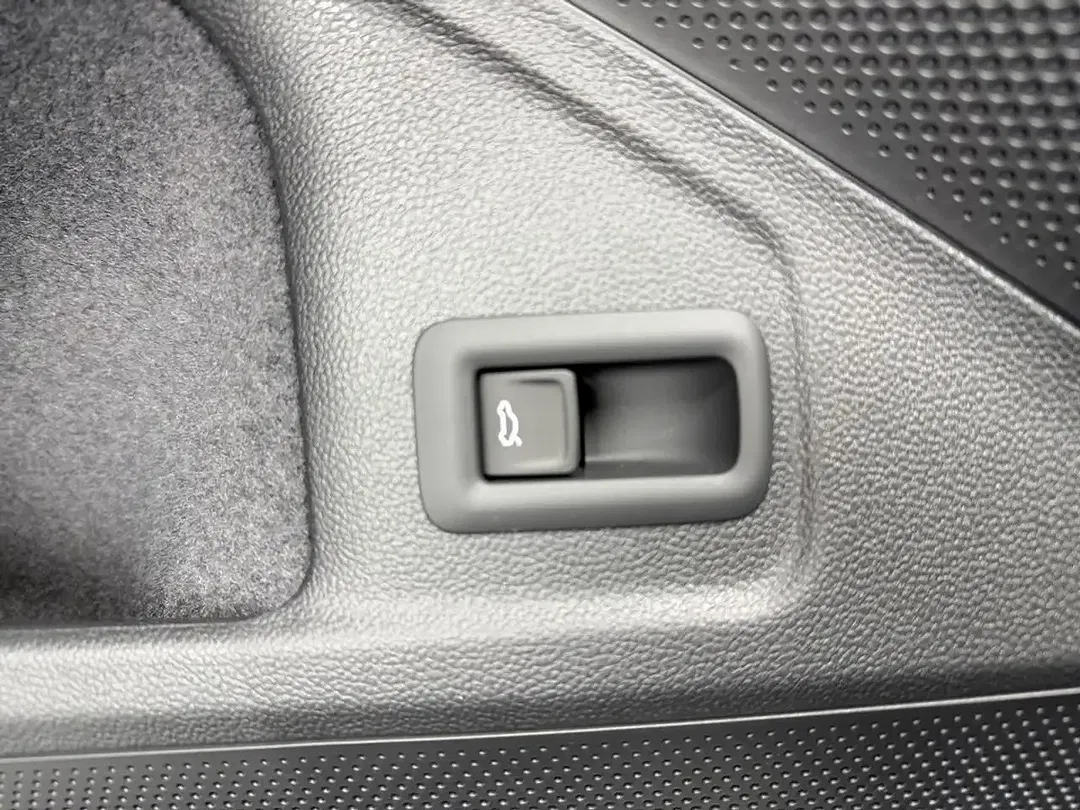Skoda Superb - Thumbnail 12