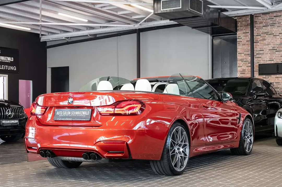 BMW M4 - Thumbnail 8