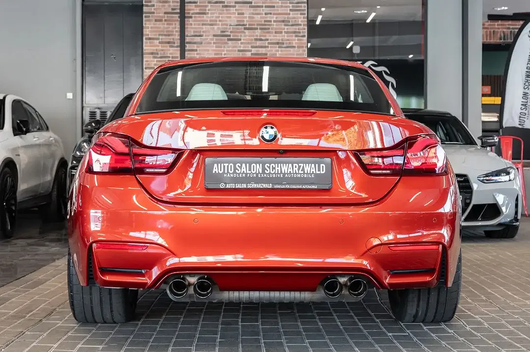 BMW M4 - Thumbnail 9