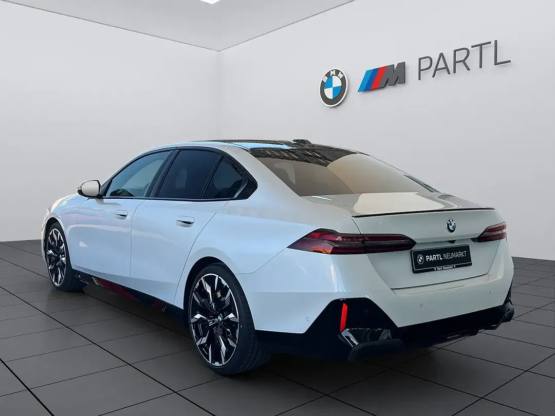 BMW 540 - Thumbnail 3