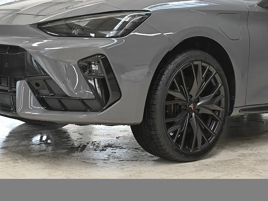 CUPRA Leon - Thumbnail 6