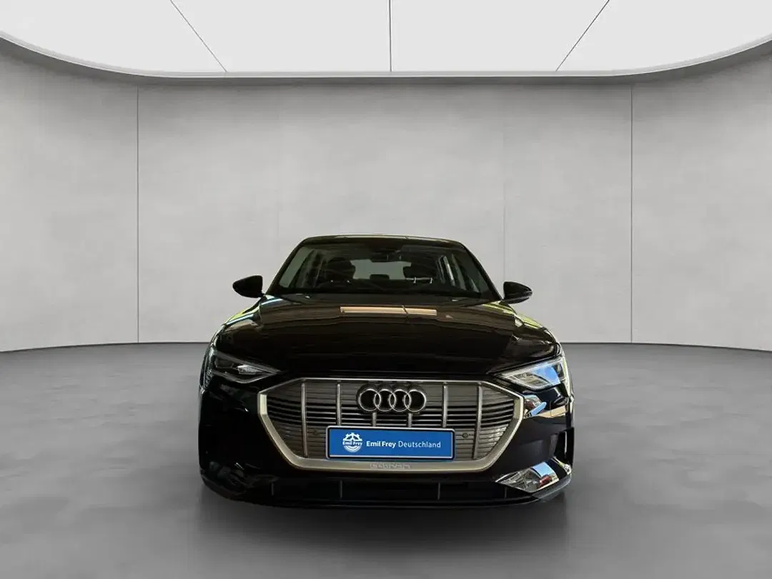 Audi e-tron - Thumbnail 10