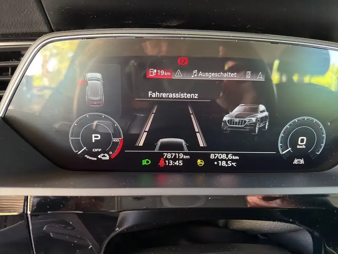 Audi e-tron - Thumbnail 13