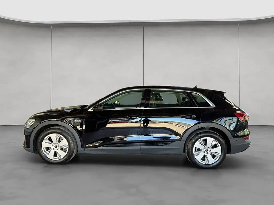 Audi e-tron - Thumbnail 2