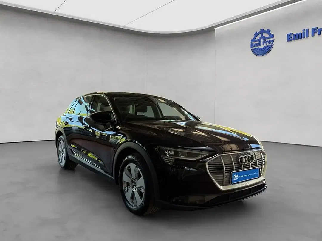 Audi e-tron - Thumbnail 9