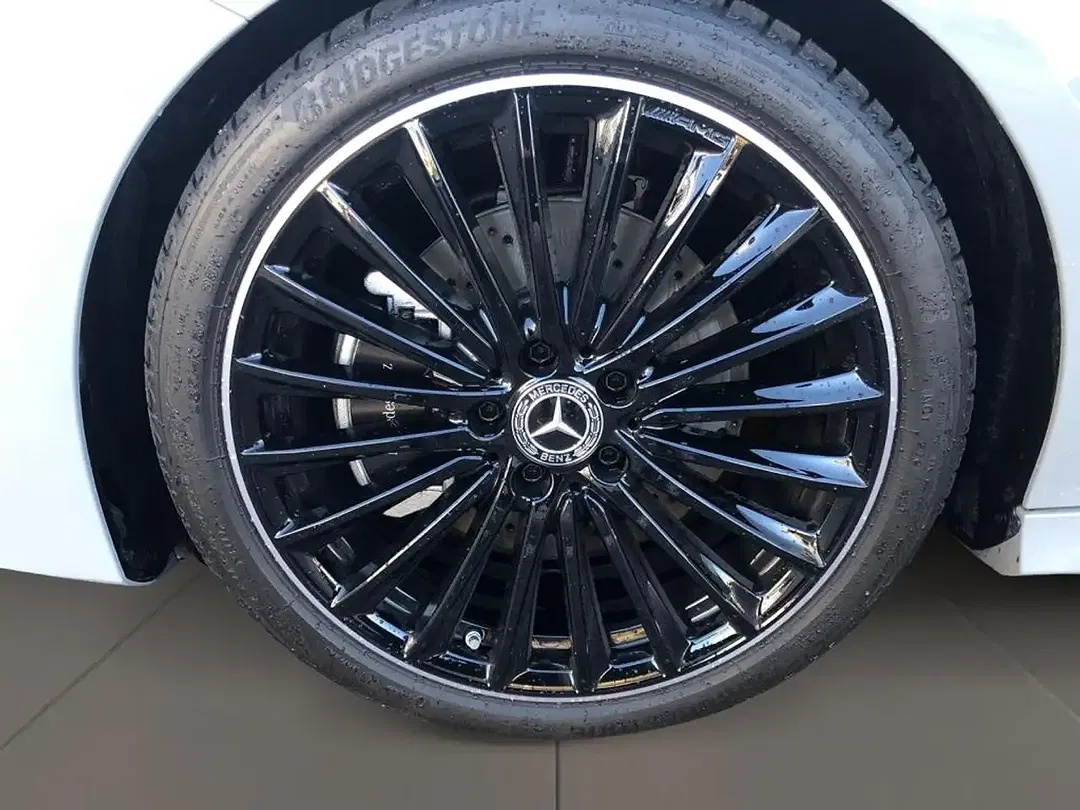 Mercedes-Benz CLA 200 - Thumbnail 8