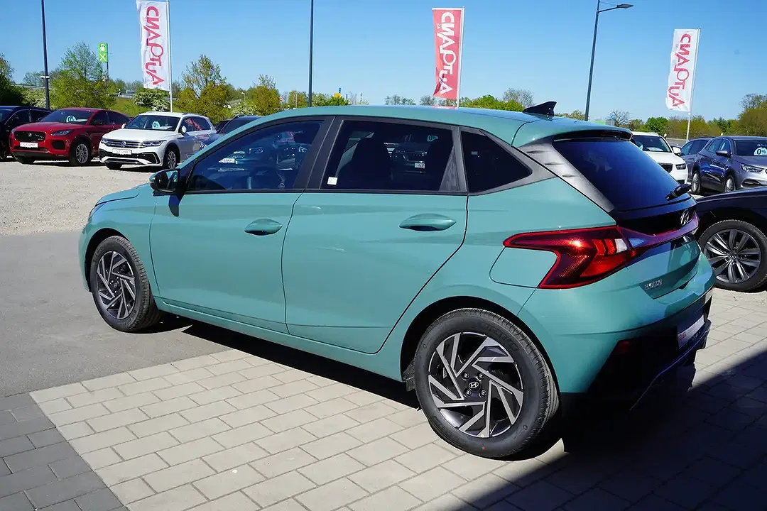 Hyundai i20 - Thumbnail 2