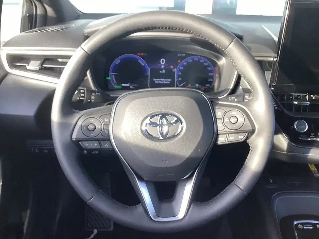 Toyota Corolla - Thumbnail 9
