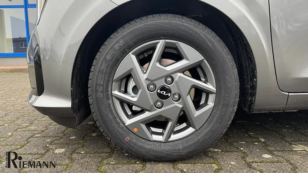 Kia Picanto - Thumbnail 9