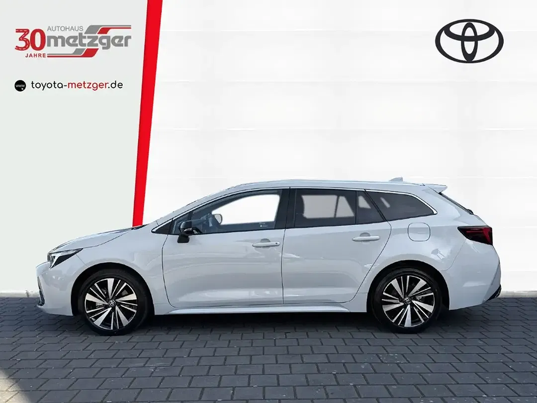 Toyota Corolla - Thumbnail 5