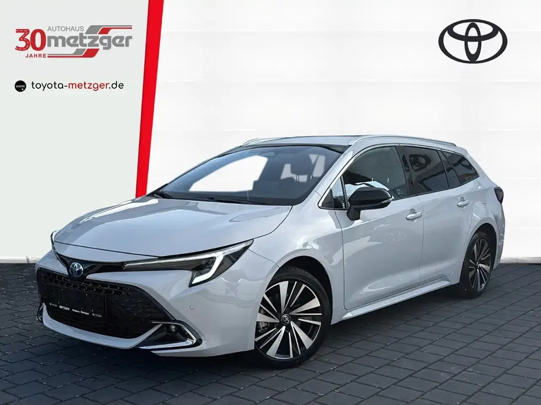 Toyota Corolla - Thumbnail 6