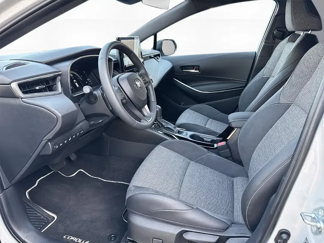 Toyota Corolla - Thumbnail 8