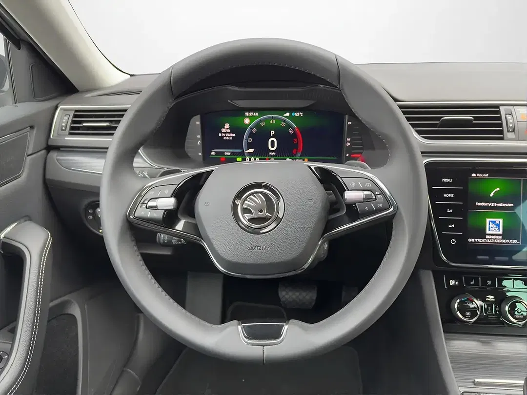 Skoda Superb - Thumbnail 10