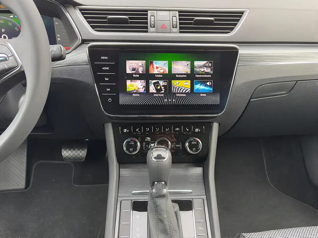Skoda Superb - Thumbnail 12