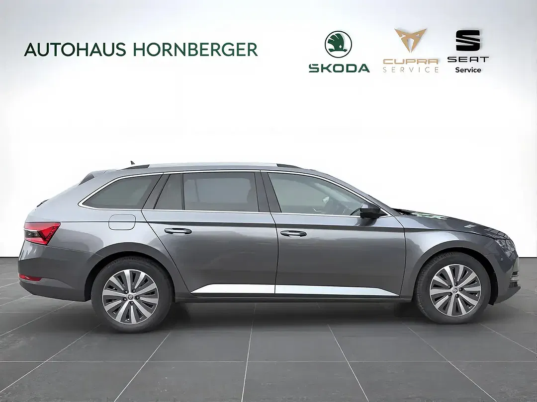 Skoda Superb - Thumbnail 6