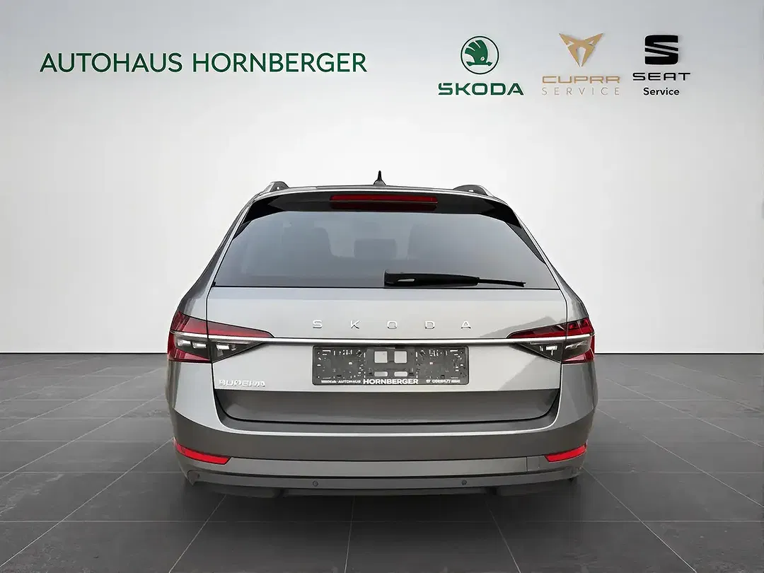 Skoda Superb - Thumbnail 7