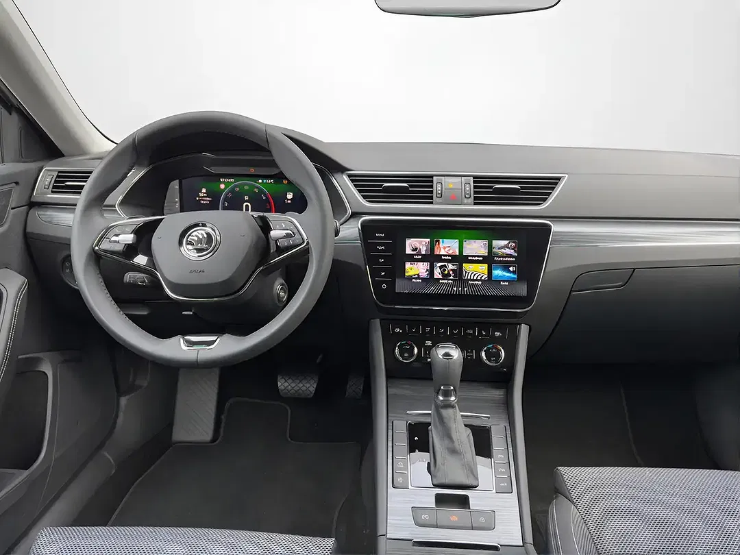Skoda Superb - Thumbnail 9