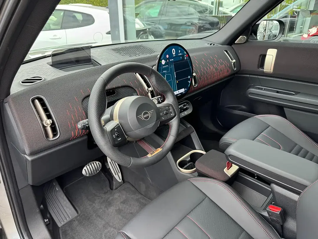 MINI John Cooper Works Countryman - Thumbnail 8