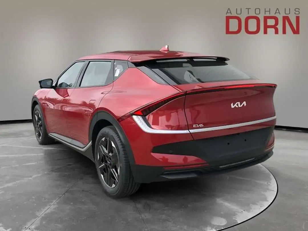 Kia EV6 - Thumbnail 2