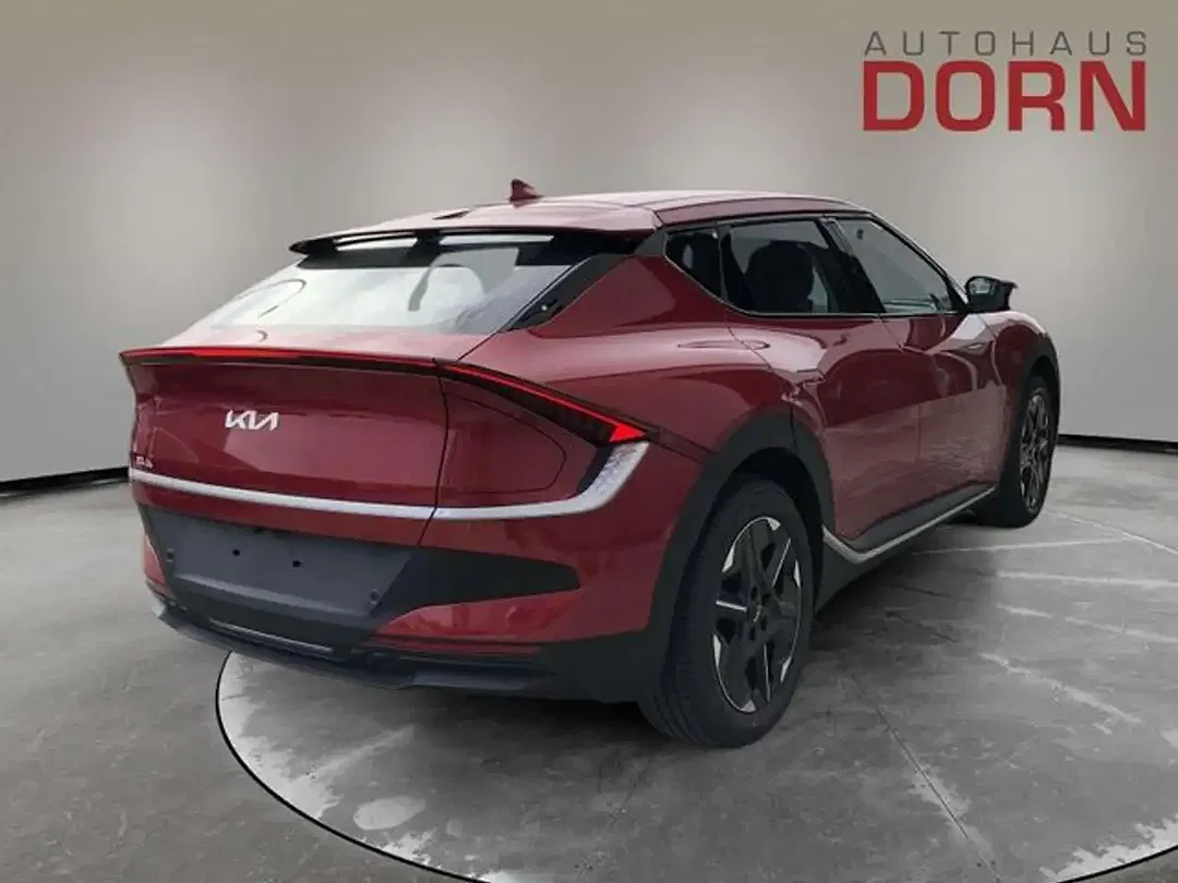 Kia EV6 - Thumbnail 3
