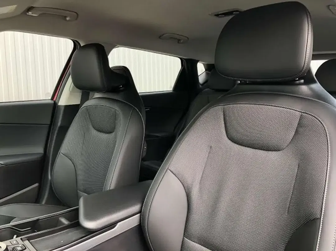 Kia EV6 - Thumbnail 7