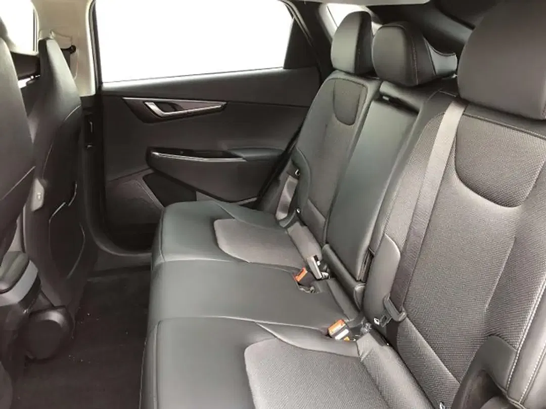 Kia EV6 - Thumbnail 8