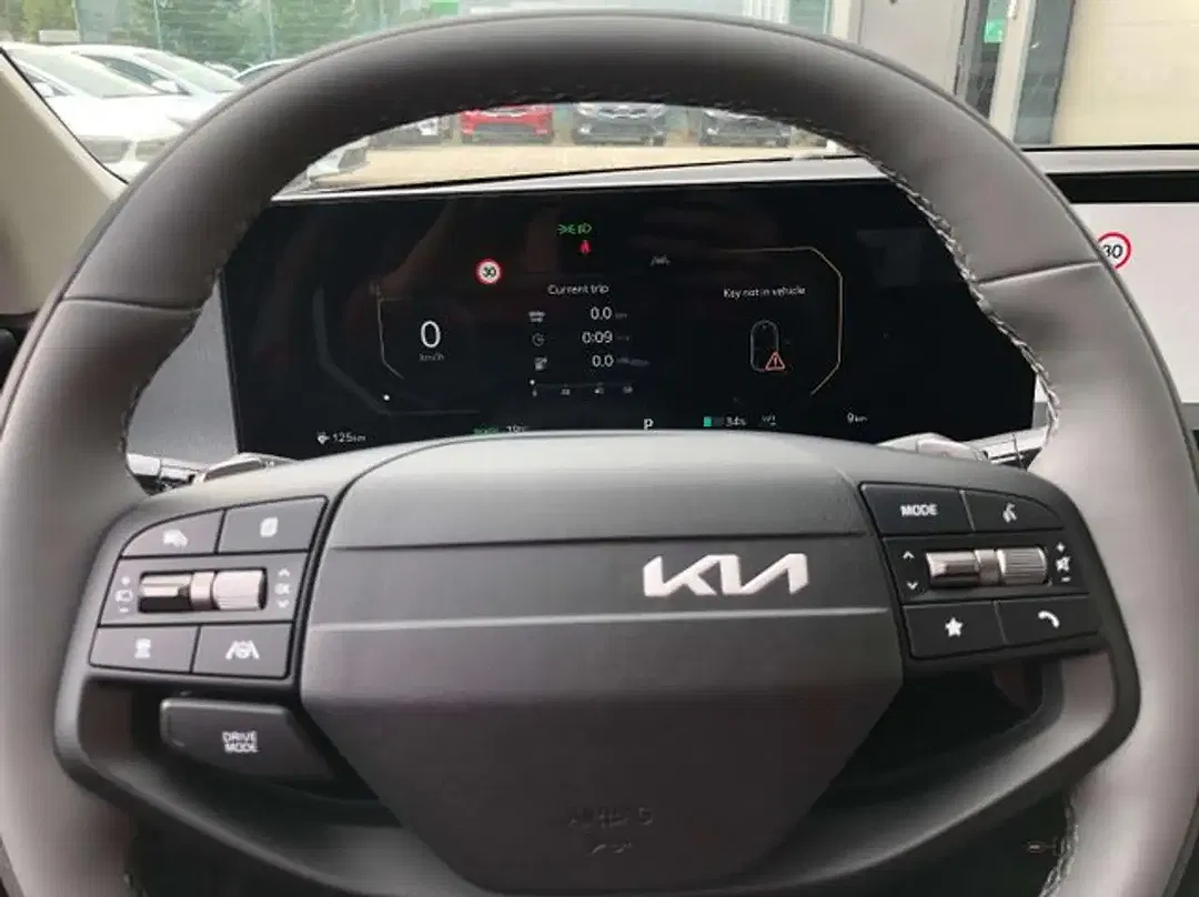 Kia EV6 - Thumbnail 9
